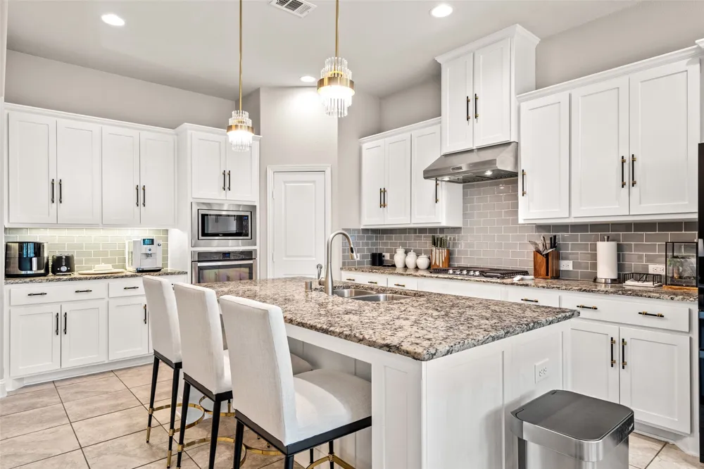3017 Little Mill The Colony, TX 75056
