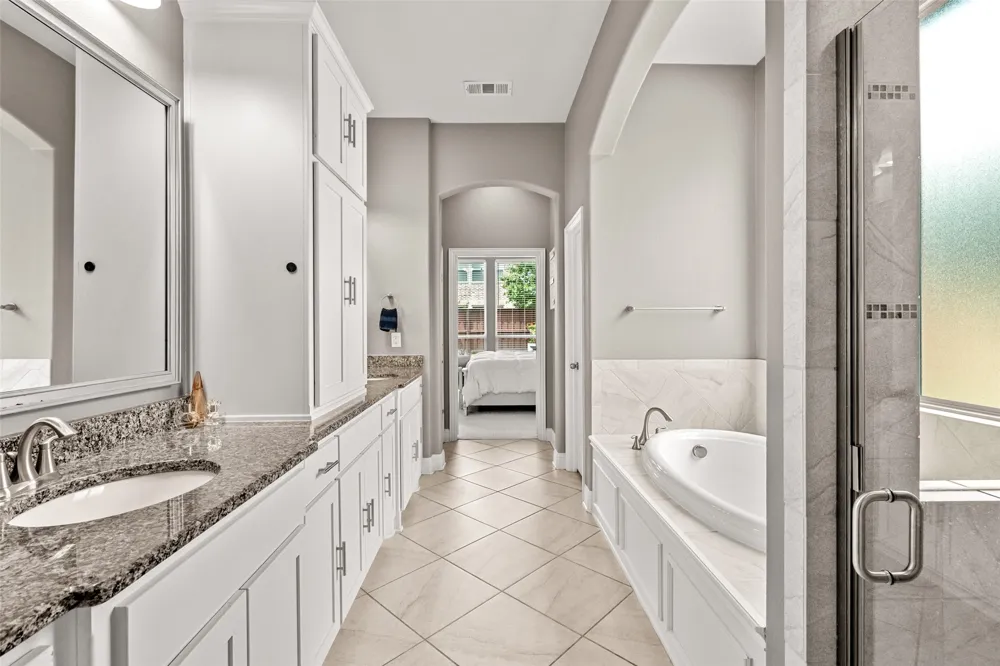 3017 Little Mill The Colony, TX 75056