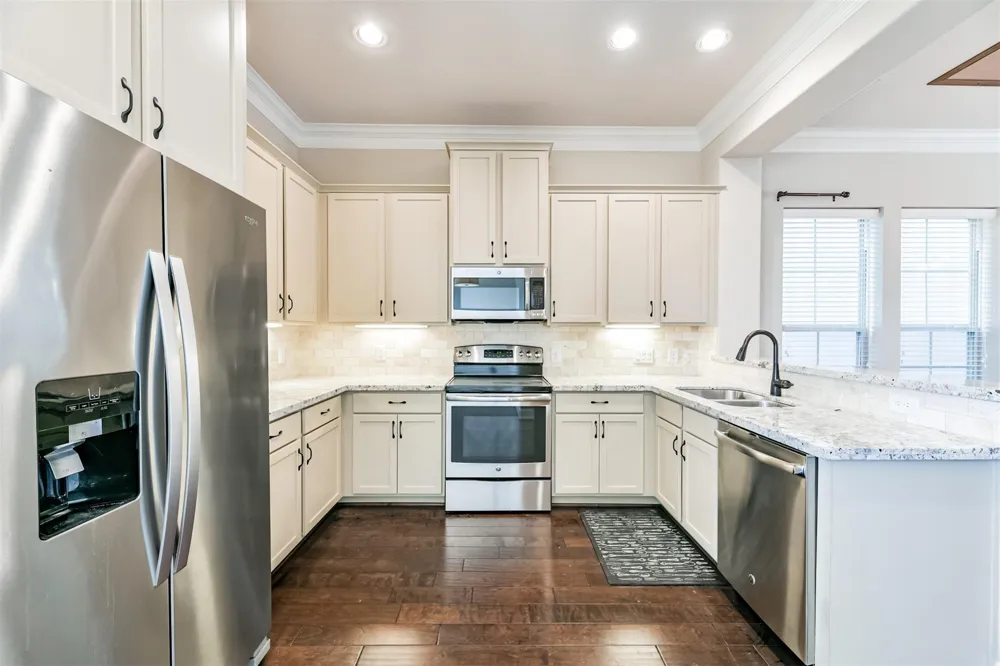 18721 Egret Oaks Lane Webster, TX 77058