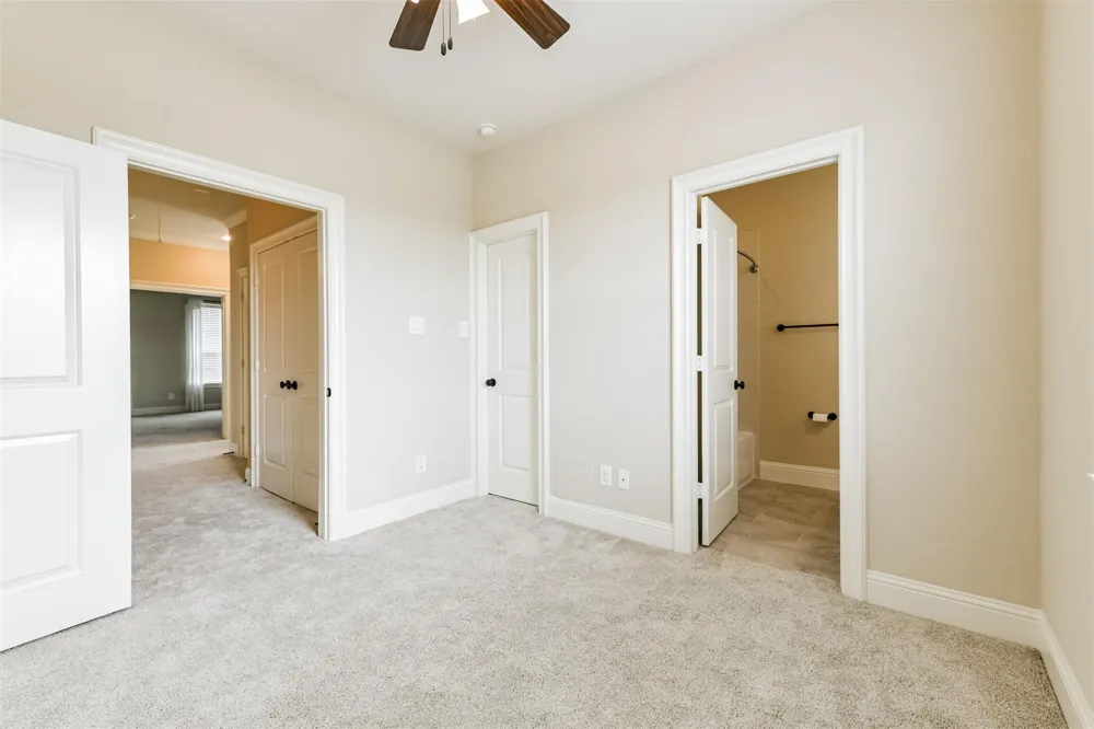 18721 Egret Oaks Lane Webster, TX 77058