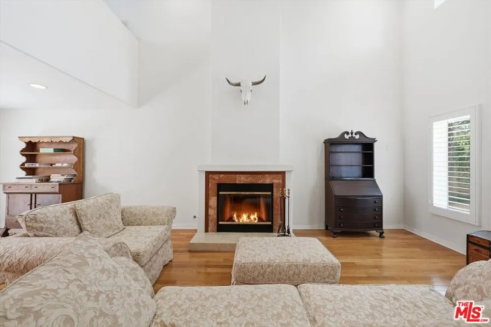 1043 11th Street #3 Santa Monica, CA 90403
