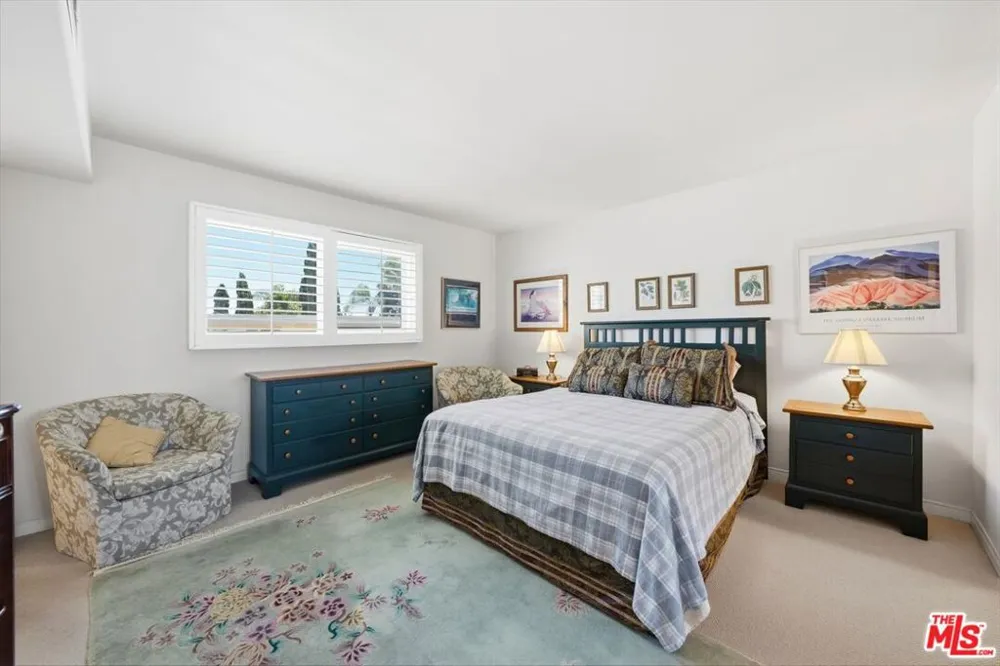 1043 11th Street #3 Santa Monica, CA 90403