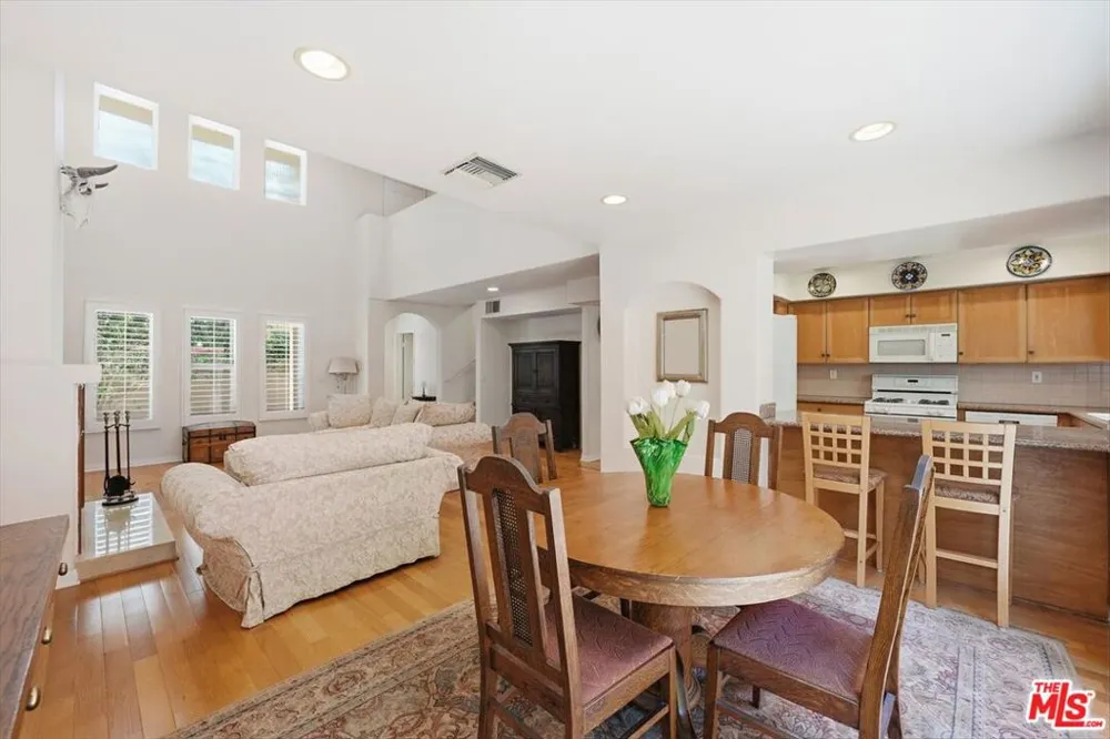 1043 11th Street #3 Santa Monica, CA 90403