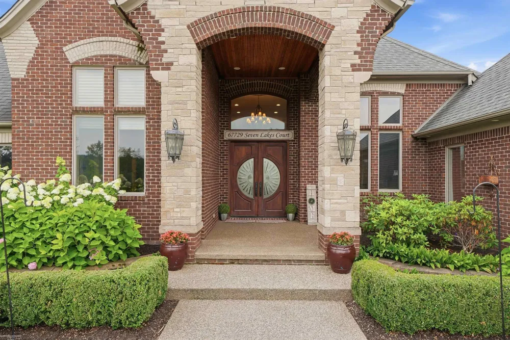 67729 Seven Lakes Court Washington Township, MI 48095