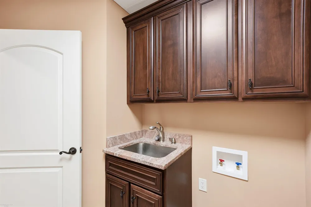 67729 Seven Lakes Court Washington Township, MI 48095