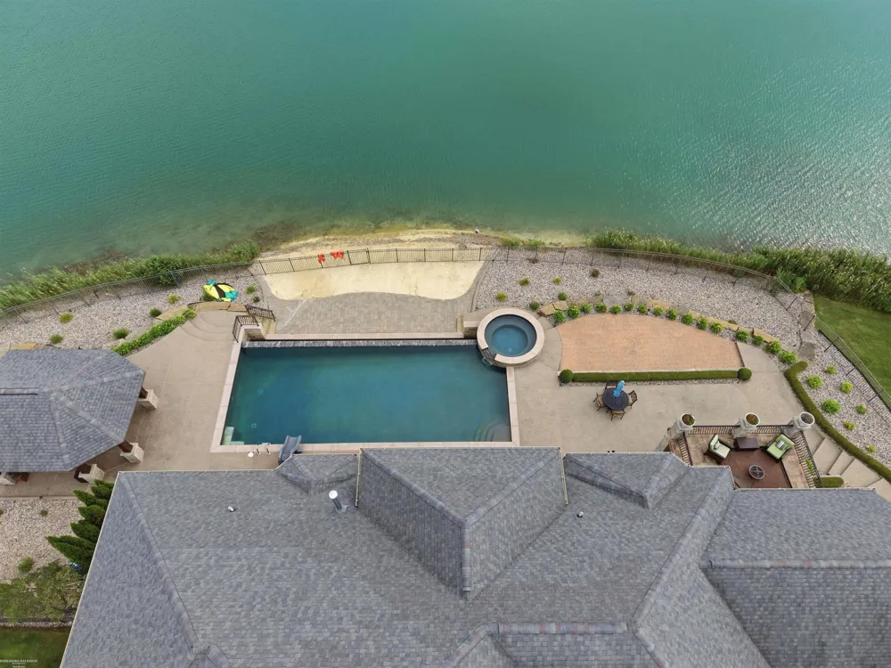 67729 Seven Lakes Court Washington Township, MI 48095