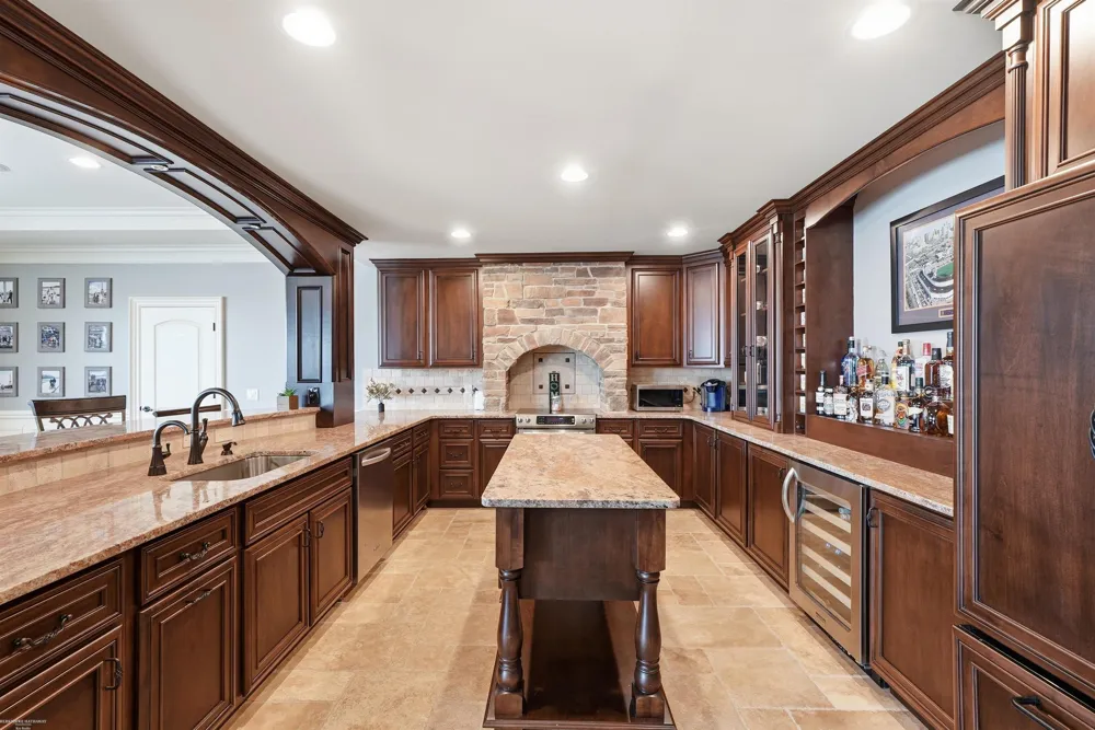 67729 Seven Lakes Court Washington Township, MI 48095