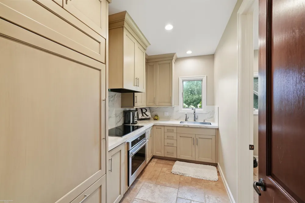 67729 Seven Lakes Court Washington Township, MI 48095