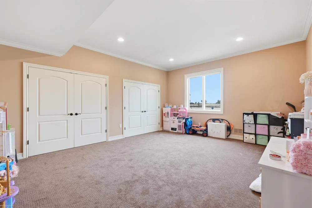 67729 Seven Lakes Court Washington Township, MI 48095