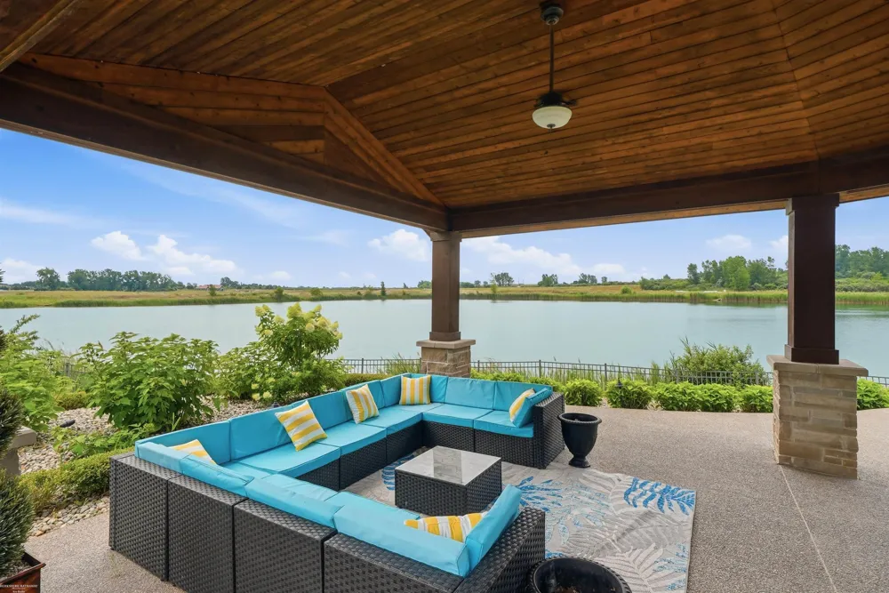 67729 Seven Lakes Court Washington Township, MI 48095