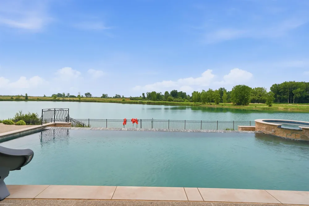 67729 Seven Lakes Court Washington Township, MI 48095