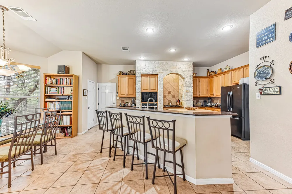 109 Elm Wood Drive Elgin, TX 78621