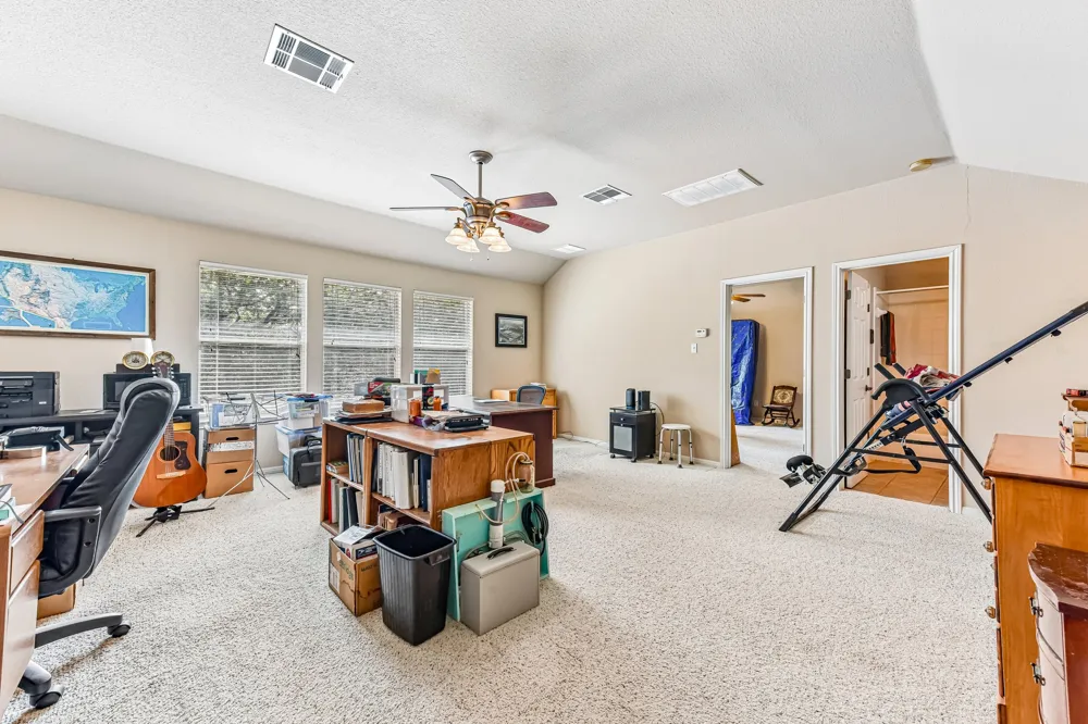 109 Elm Wood Drive Elgin, TX 78621