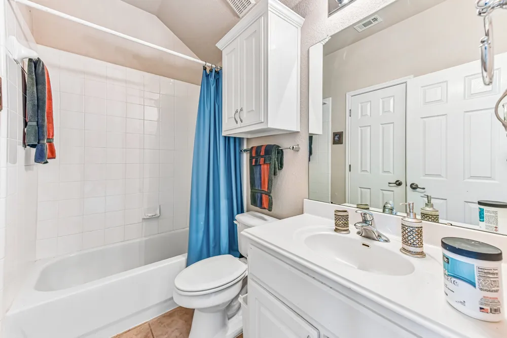 109 Elm Wood Drive Elgin, TX 78621