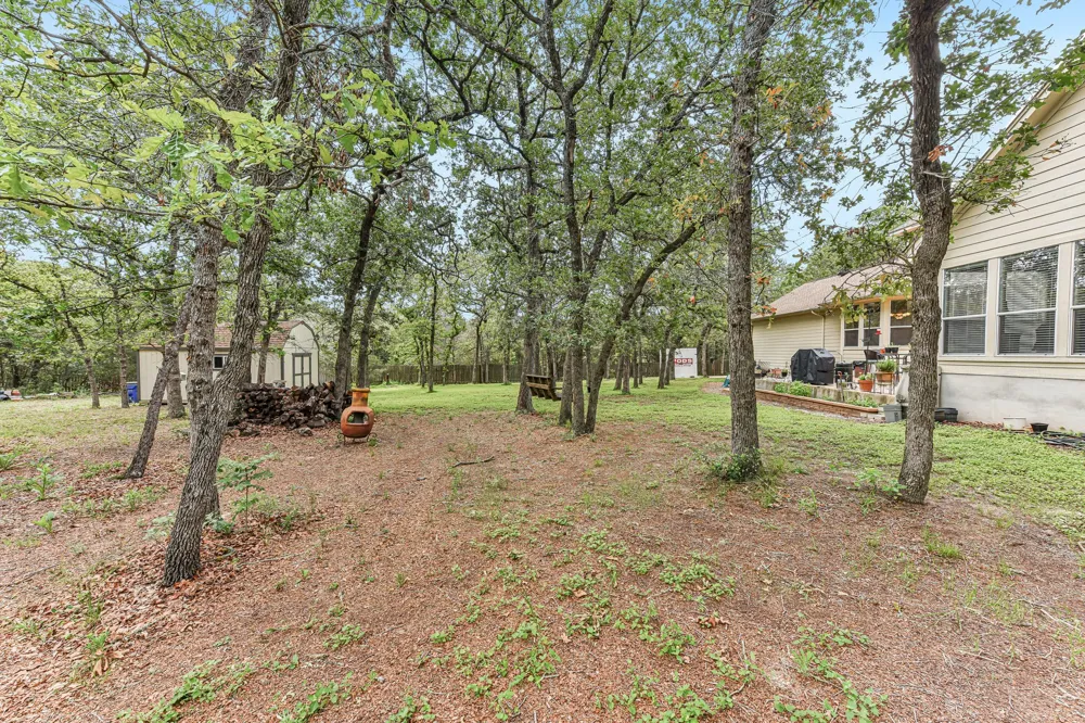 109 Elm Wood Drive Elgin, TX 78621