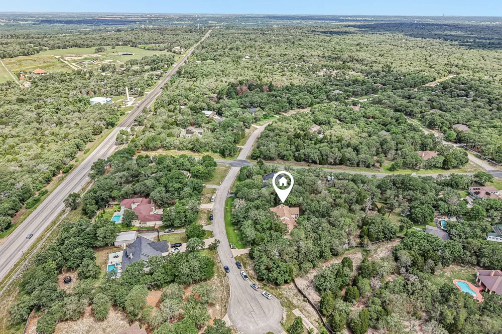 109 Elm Wood Drive Elgin, TX 78621