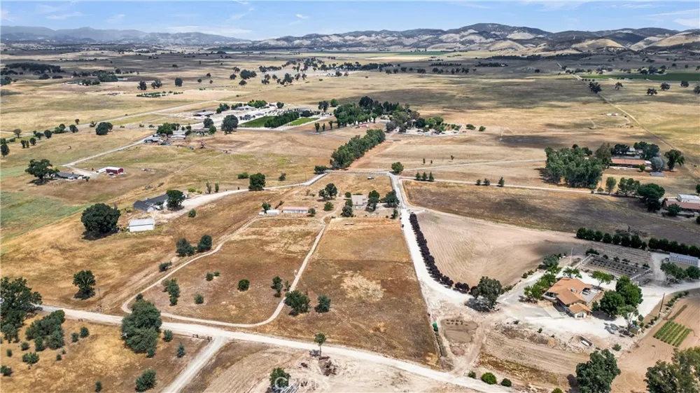 50380 Adobe Place Lockwood, CA 93932