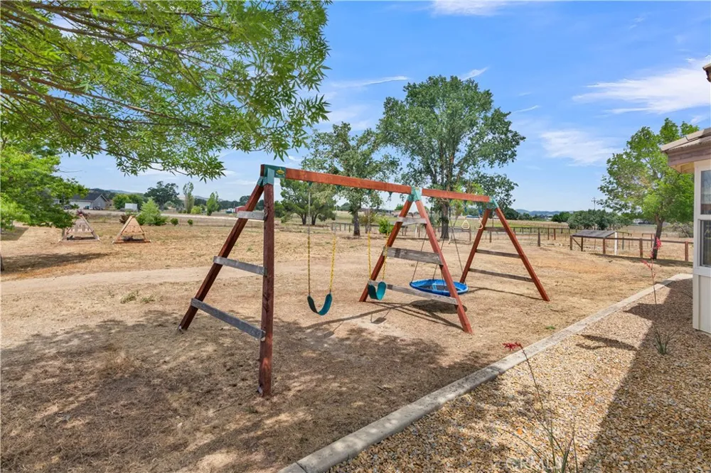 50380 Adobe Place Lockwood, CA 93932