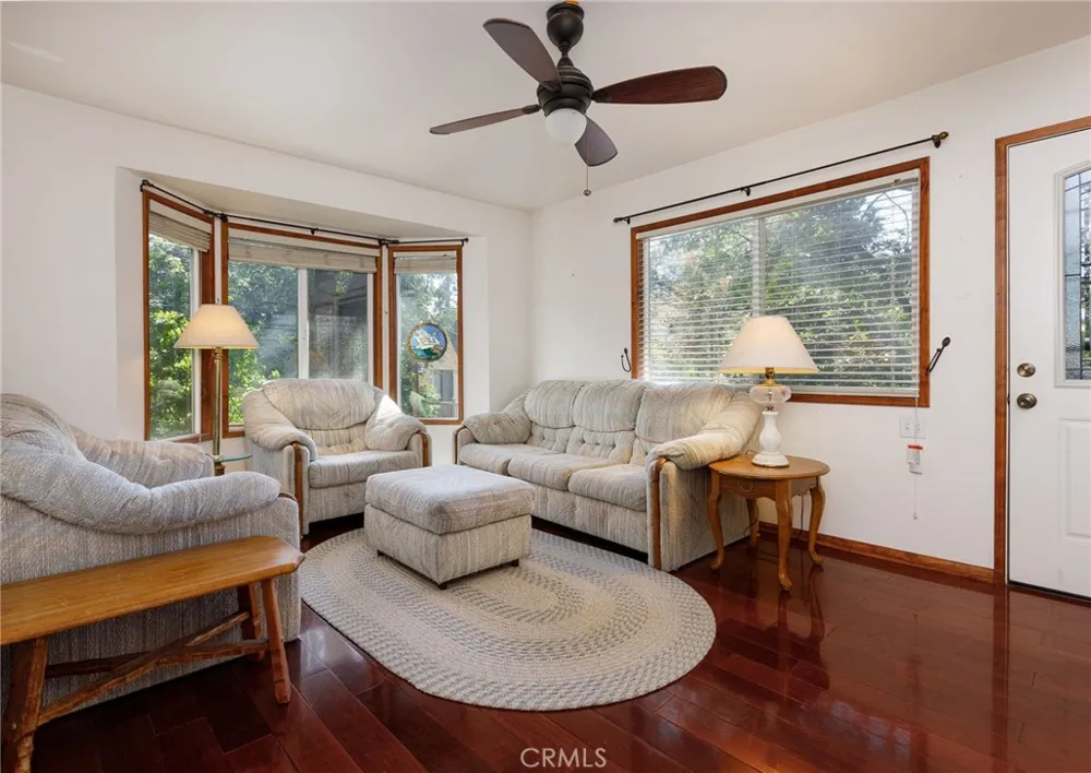 29288 Lake View Cedar Glen, CA 92321
