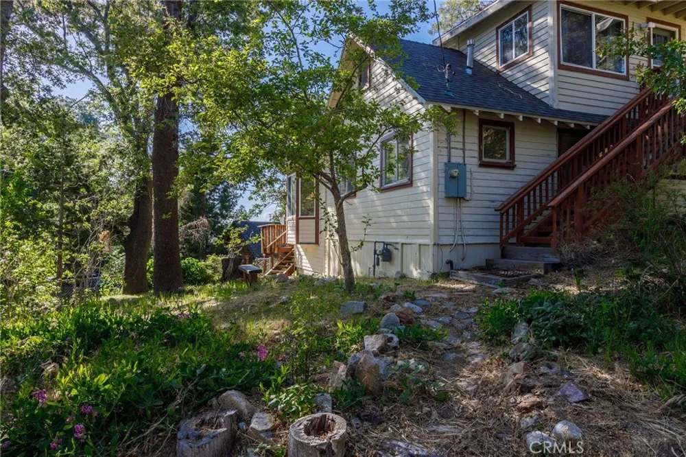29288 Lake View Cedar Glen, CA 92321