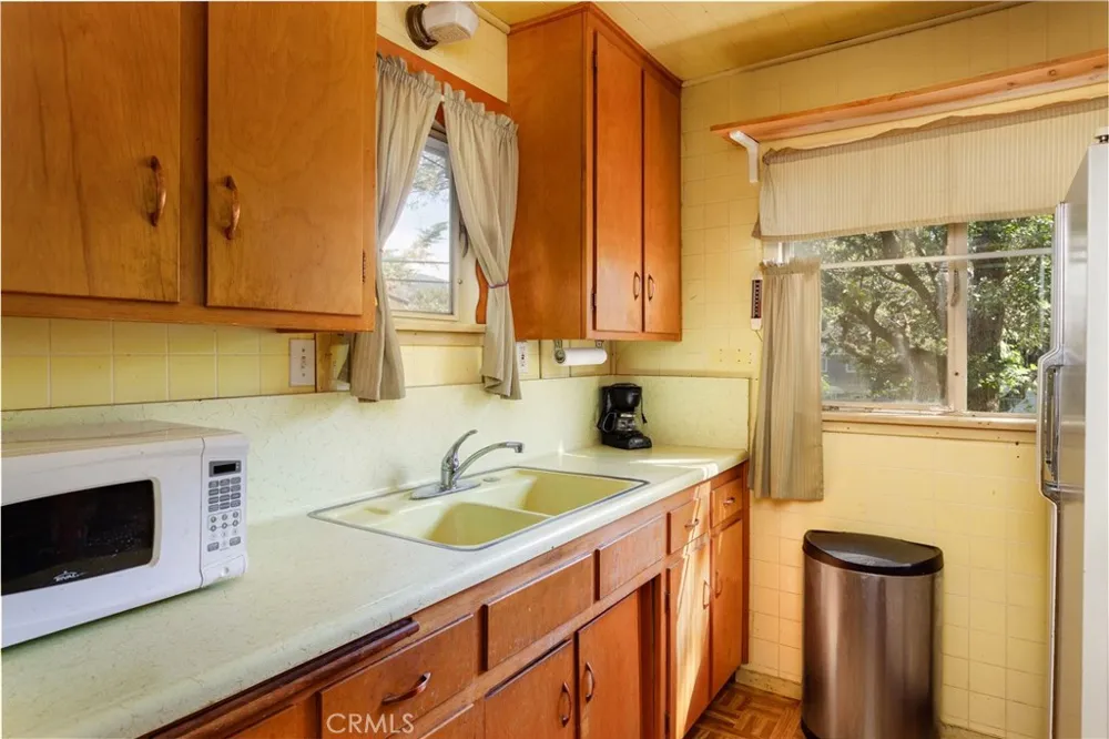 29288 Lake View Cedar Glen, CA 92321