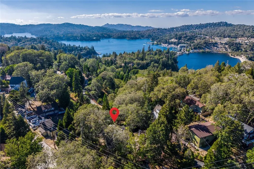 29288 Lake View Cedar Glen, CA 92321