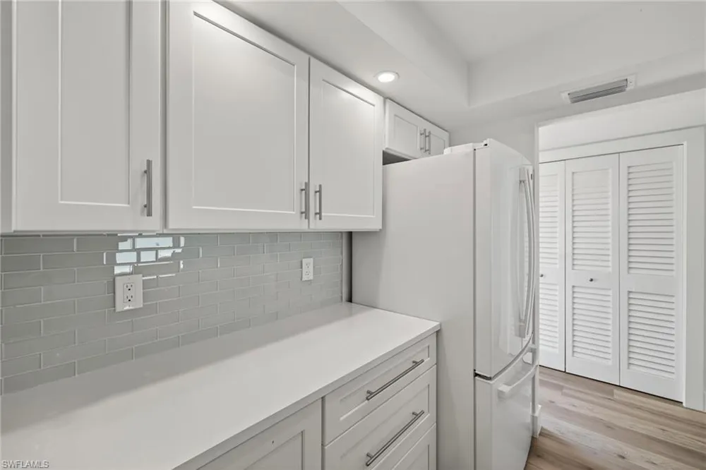 1610 Middle Gulf Drive #F2 Sanibel, FL 33957