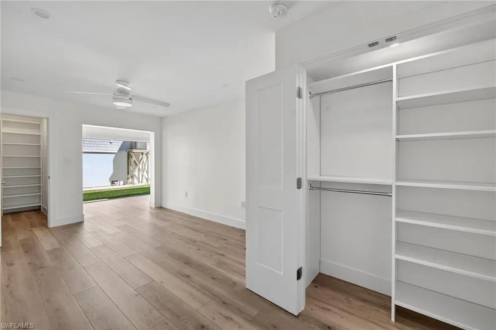 1610 Middle Gulf Drive #F2 Sanibel, FL 33957