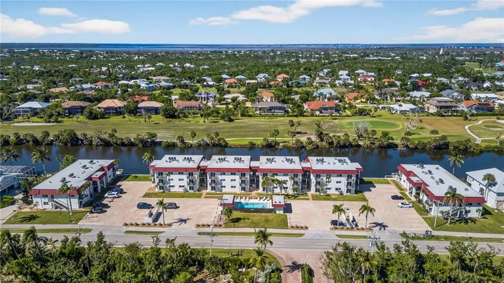 1610 Middle Gulf Drive #F2 Sanibel, FL 33957