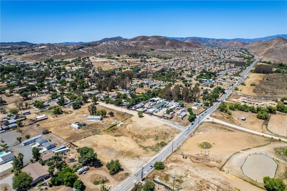 Hawthorne Menifee, CA 92584