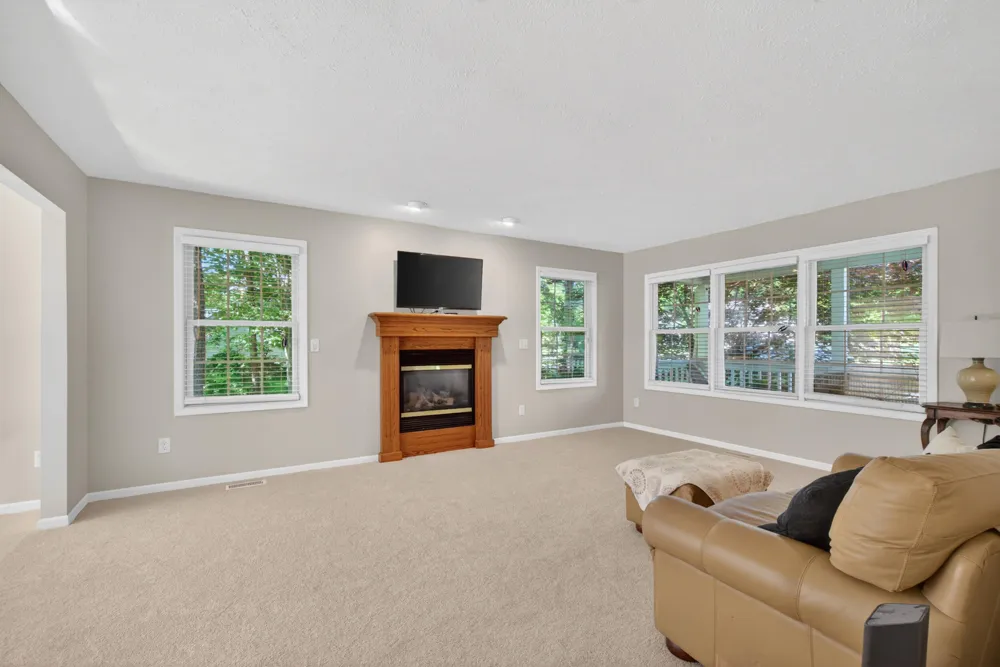 2073 Elwood Boulevard Spring Arbor, MI 49283
