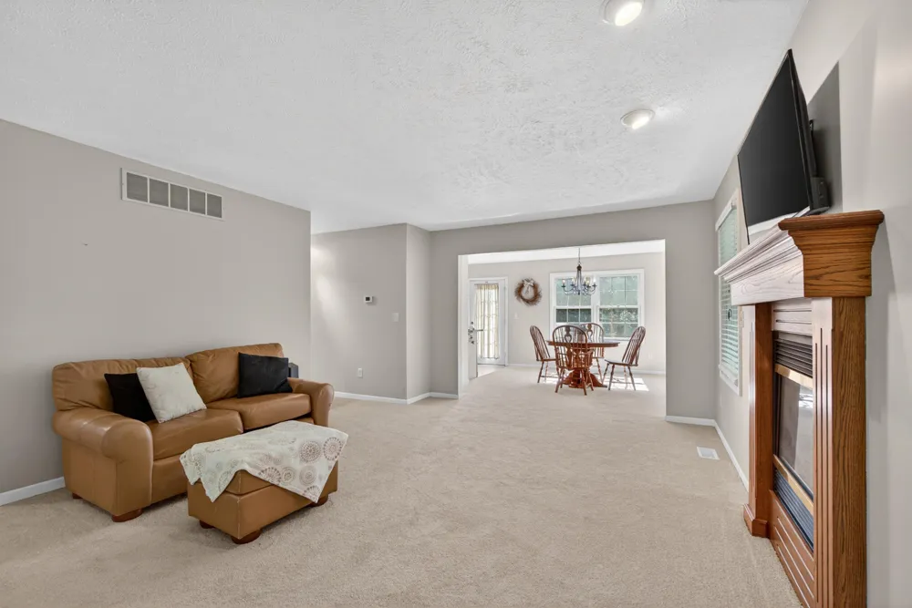 2073 Elwood Boulevard Spring Arbor, MI 49283