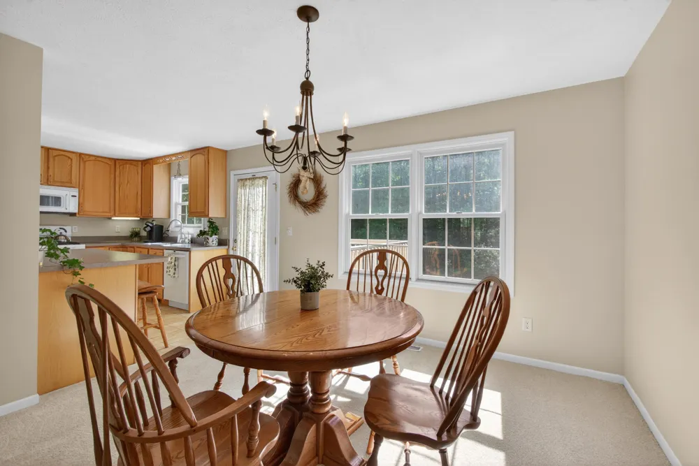 2073 Elwood Boulevard Spring Arbor, MI 49283