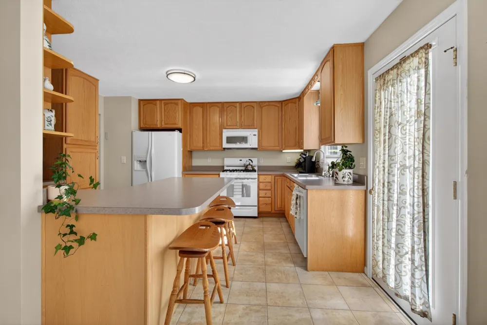 2073 Elwood Boulevard Spring Arbor, MI 49283