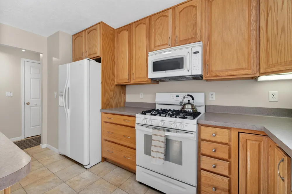2073 Elwood Boulevard Spring Arbor, MI 49283