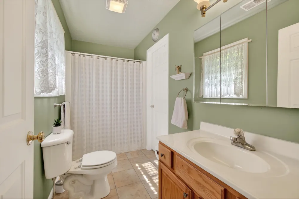 2073 Elwood Boulevard Spring Arbor, MI 49283