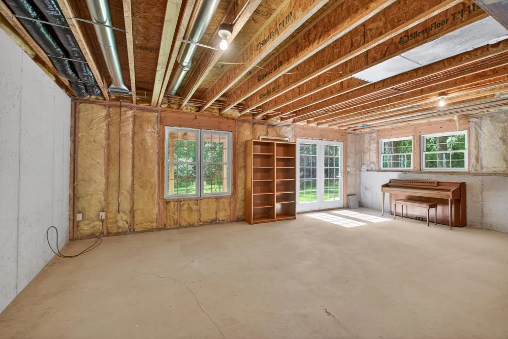 2073 Elwood Boulevard Spring Arbor, MI 49283