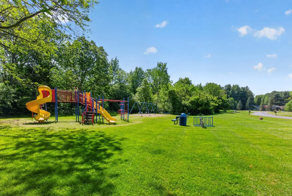 2073 Elwood Boulevard Spring Arbor, MI 49283