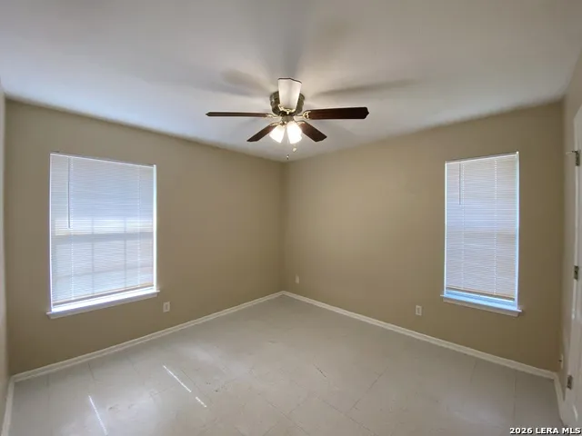 1207 & 1209 W GOODWIN ST Pleasanton, TX 78064