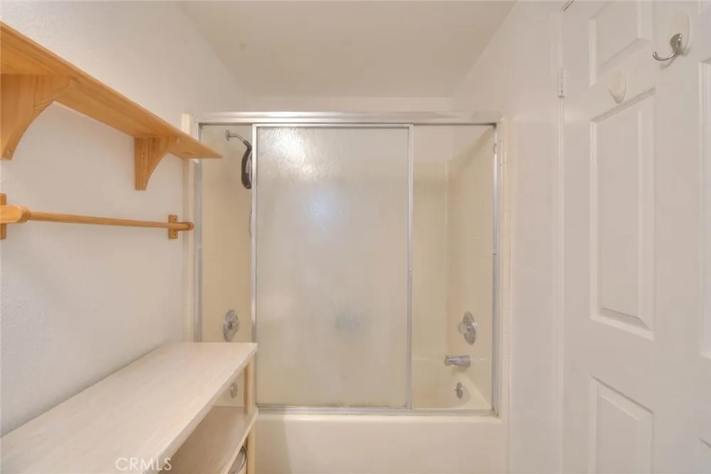 22676 Genova Laguna Hills, CA 92653