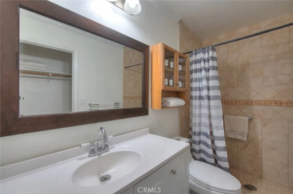 22676 Genova Laguna Hills, CA 92653