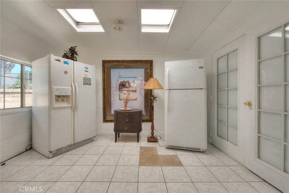 22676 Genova Laguna Hills, CA 92653
