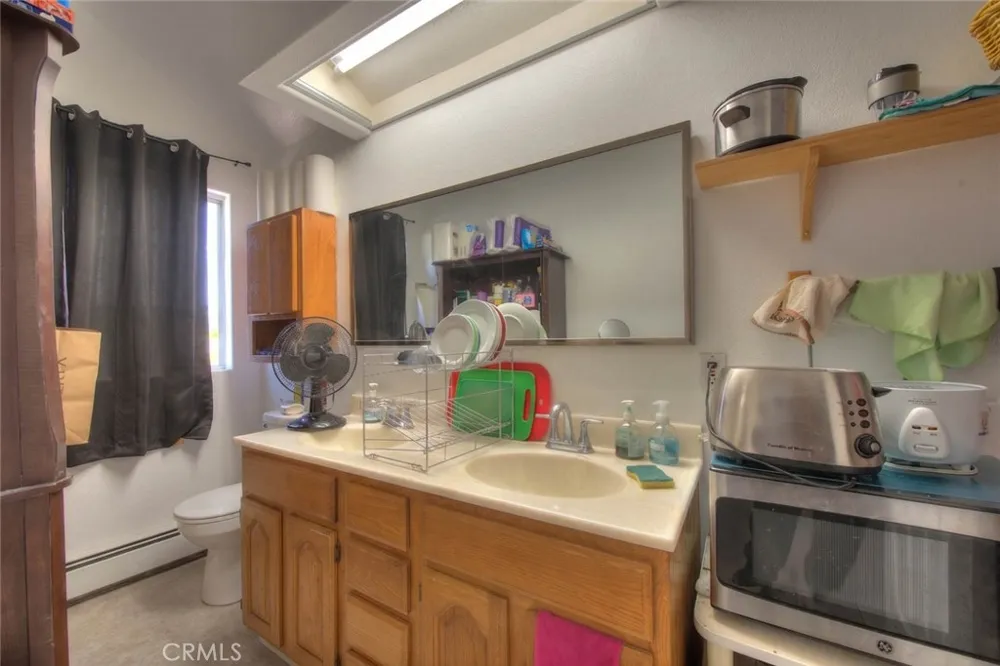 22676 Genova Laguna Hills, CA 92653