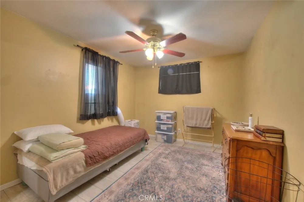 22676 Genova Laguna Hills, CA 92653
