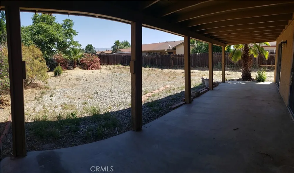 1964 W OAKLAND AVENUE Hemet, CA 92545