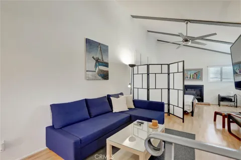 257 Avenida Del Mar #4