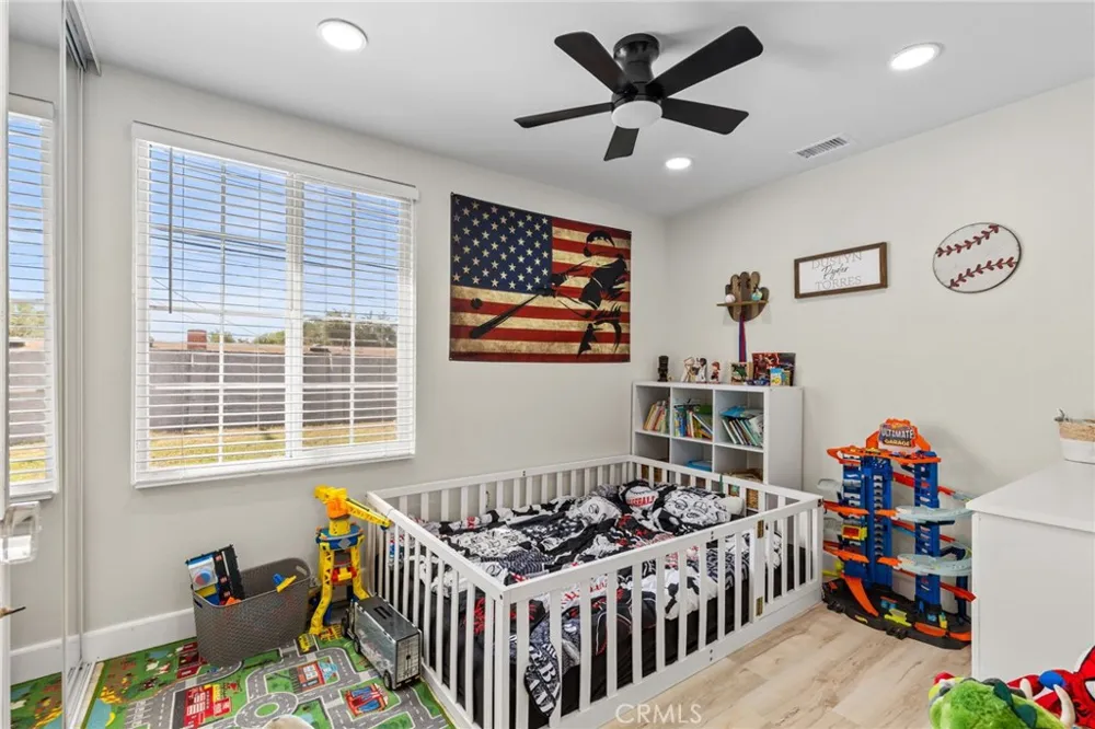 218 Foxbury Pomona, CA 91767