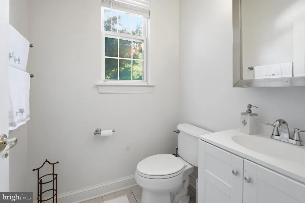 17 AMARYLLIS LANE Lumberton, NJ 08048