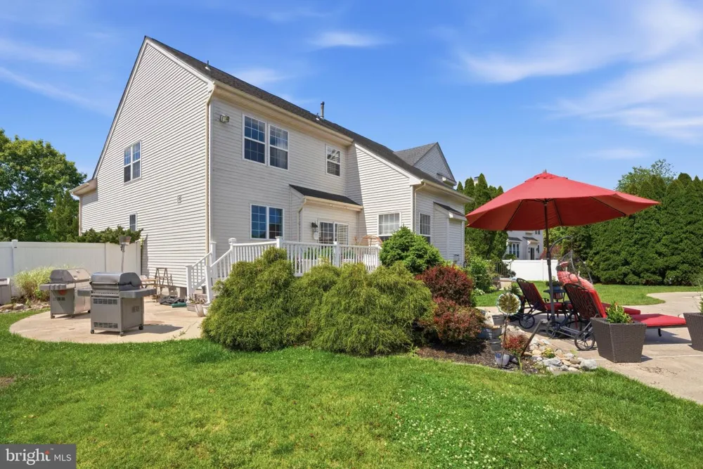 17 AMARYLLIS LANE Lumberton, NJ 08048
