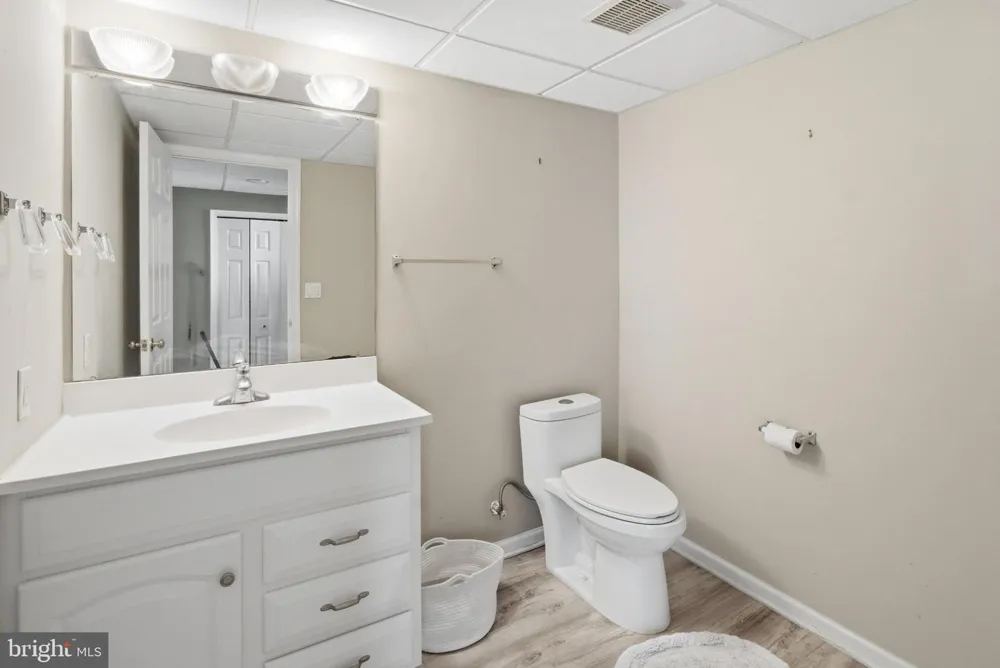 17 AMARYLLIS LANE Lumberton, NJ 08048